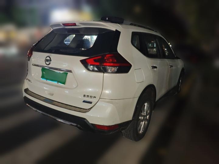 X-Trail 2017 2.0L CVT Comfort 2WD photo 6