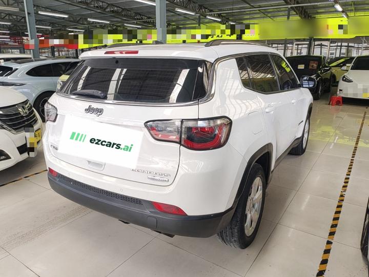Compass 2017 200T AT photo 4