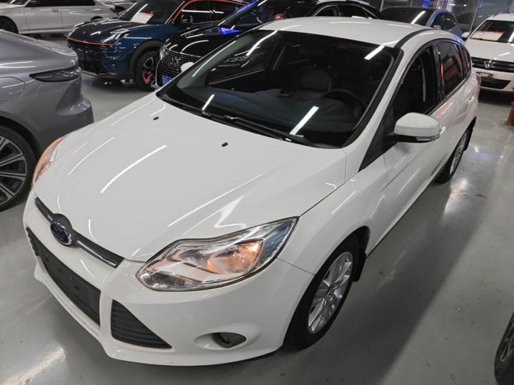 Focus 2012 Hatchback 1.6L AT Comfort