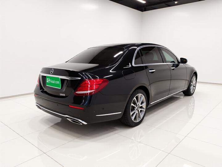E-Class 2019 E 300 L Luxury photo 6