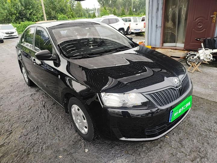 Rapid 2016 1.4L MT photo 3