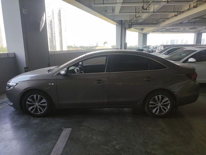Excelle 2021 1.3T AT Mild Hybrid Elite photo 4