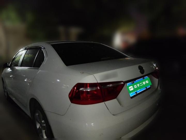 Lavida 2013 Facelift Classic 1.6L AT photo 4