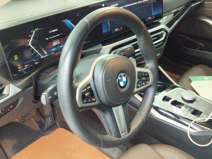 3 Series 2023 320Li M Sport Package photo 7