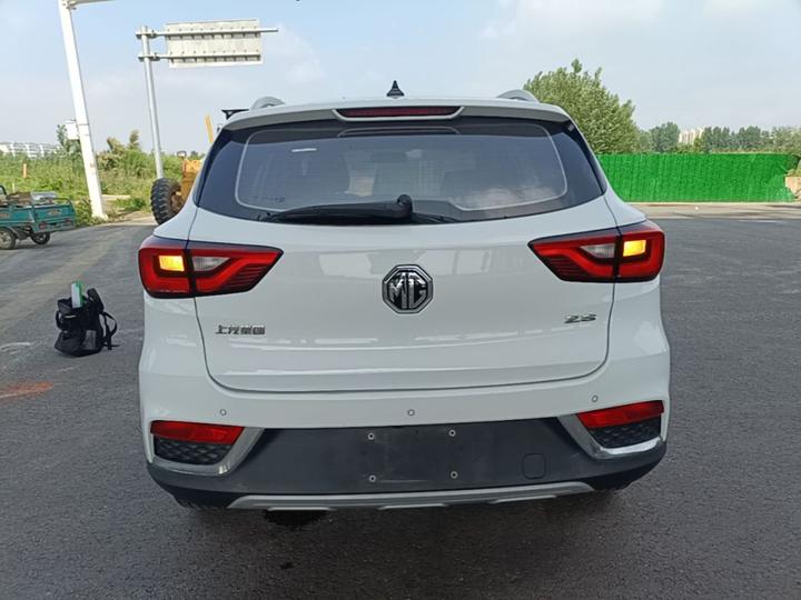 ZS 2020 1.5L MT 65 photo 3