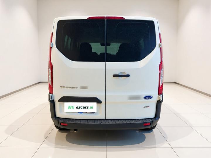 Transit 2020 2.0T Diesel Medium Wheelbase China V photo 3