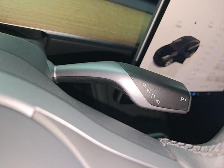 Model Y 2022 RWD photo 5