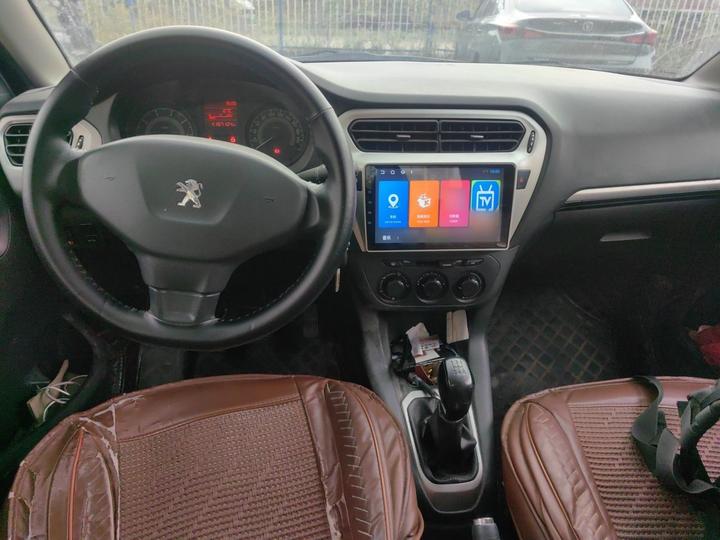 301 2016 1.6L MT Comfort photo 5