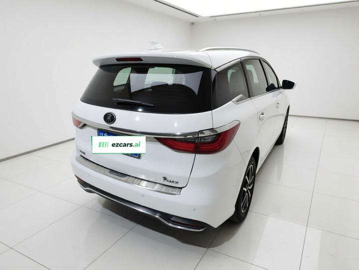 Song MAX 2017 1.5T AT Connected Elite 7-Seater photo 4