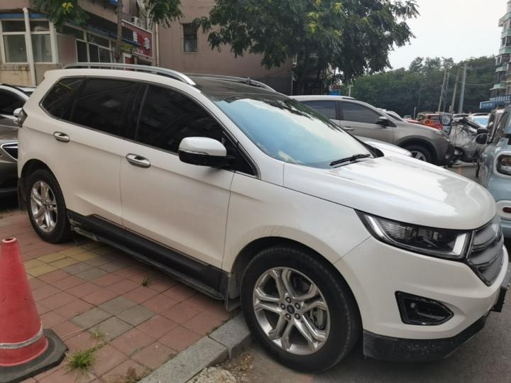 Edge 2016 EcoBoost 245 RWD 7-Seater photo 3