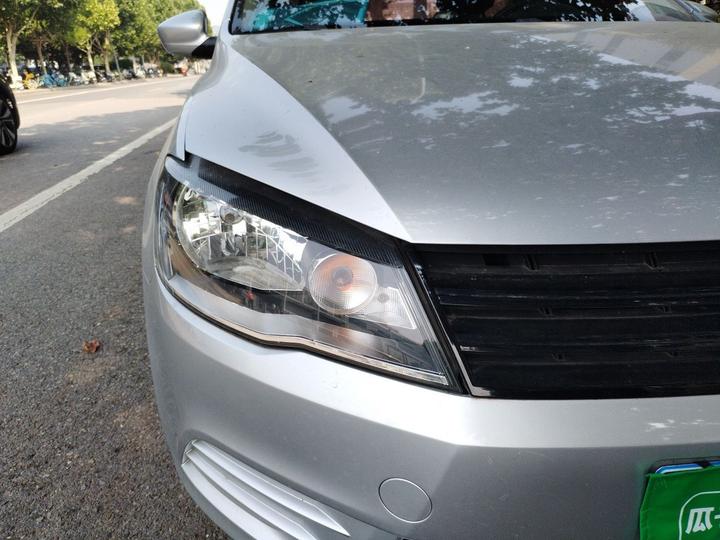 2015 1.6L MT Fashion photo 7