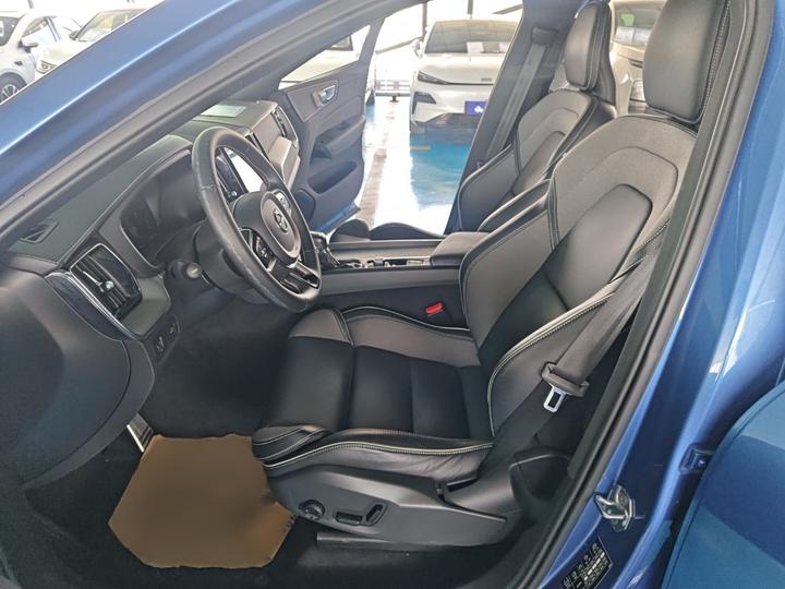 XC60 2021 T5 AWD Sport photo 8