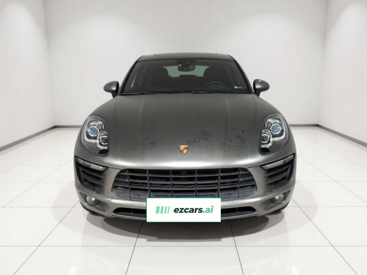 2017 Macan 2.0T photo 2