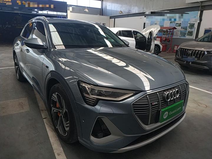 e-tron 2021 50 quattro photo 3