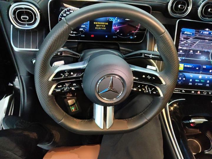 GLC 2023 Facelift GLC 300 L 4MATIC Dynamic 7-Seater photo 5
