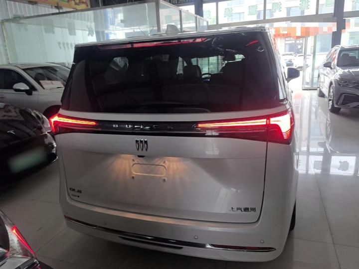 GL8 EV 2025 Exclusive photo 3
