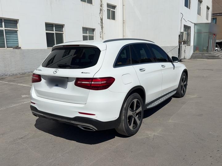 GLC 2019 Facelift GLC 260 L 4MATIC Luxury photo 4