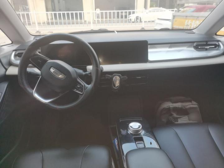 E Firefly 2022 401KM 4-Seater photo 5