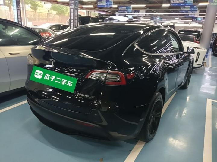 Model Y 2022 Facelift RWD photo 4