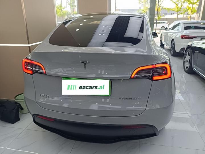 Model Y 2022 Facelift RWD photo 5
