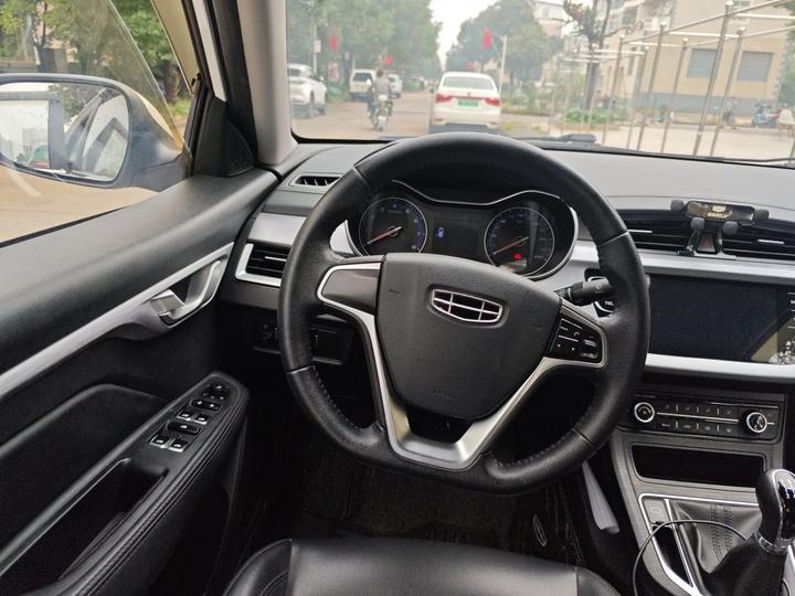 Vision 2020 Facelift 1.5L MT photo 7
