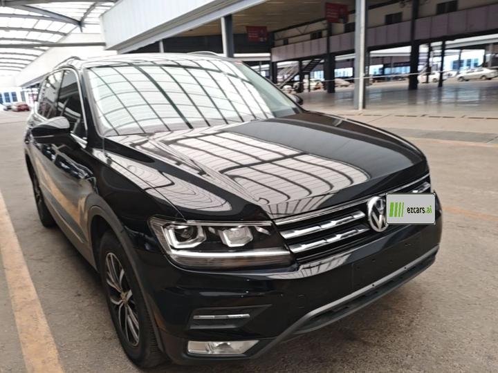 Tiguan L 2018 330TSI AT RWD Luxury photo 5