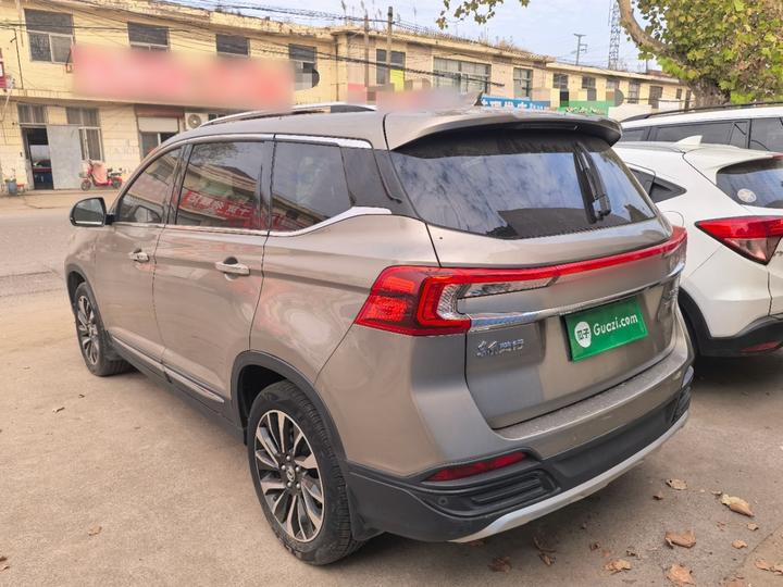 Forthing T5 2018 230T CVT Smart photo 4