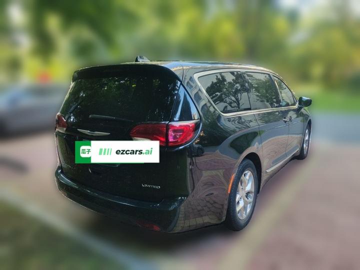Chrysler Imported 2017 3.6L Exclusive photo 4