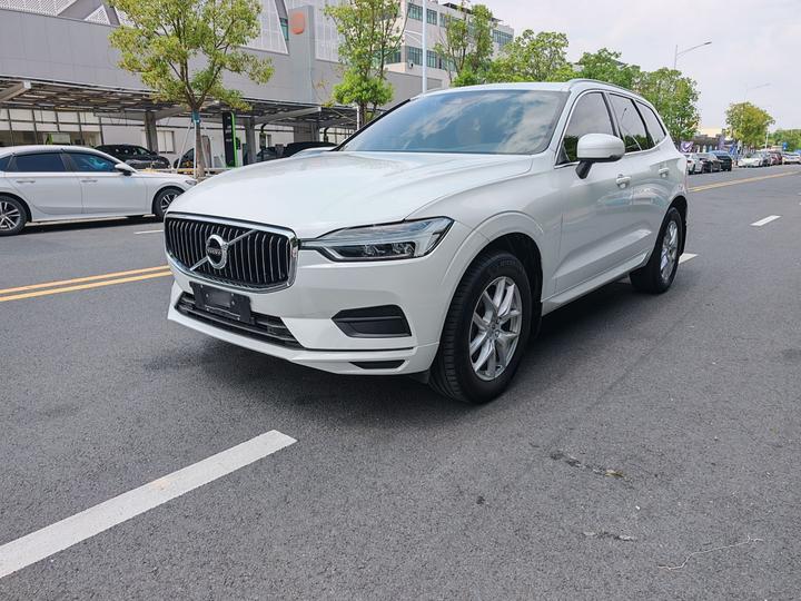 XC60 2019 T5 AWD China V