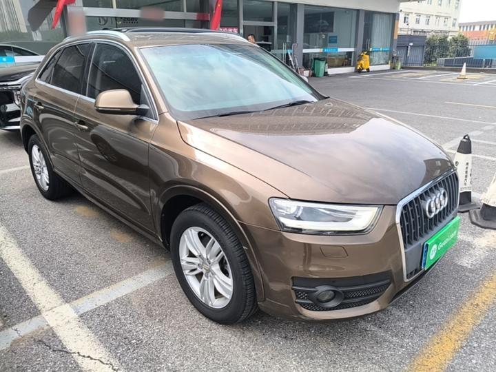 Q3 2015 35 TFSI Comfort photo 3