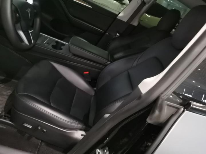 Model Y 2022 RWD photo 6