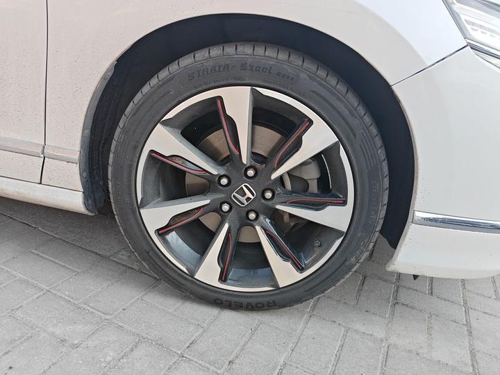 Spirior 2015 2.4L Premium photo 8