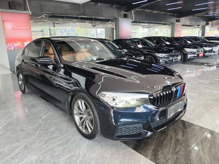 5 Series Imported 2019 Facelift 525i M Sport Package photo 3