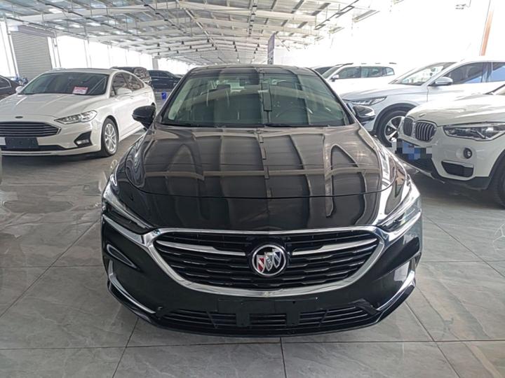 LaCrosse 2019 28T Luxury photo 2