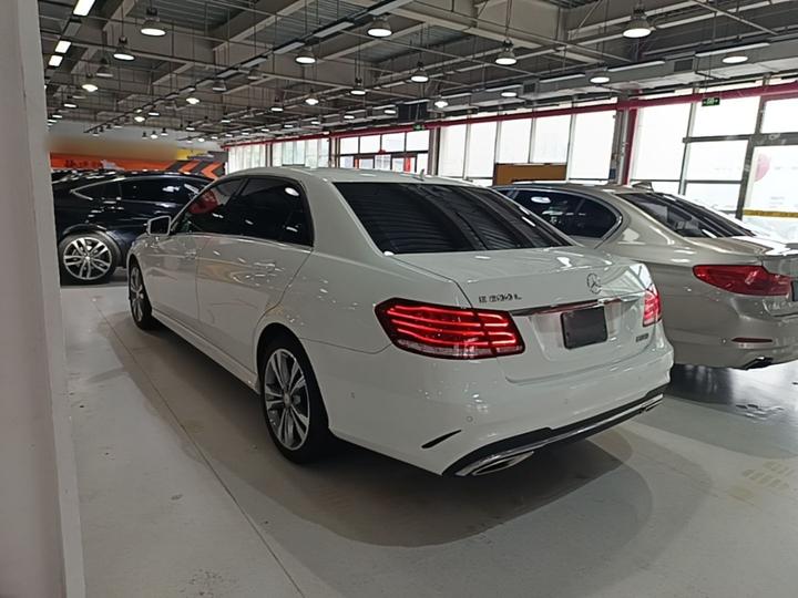 E-Class 2015 Facelift E 200 L Sport photo 4