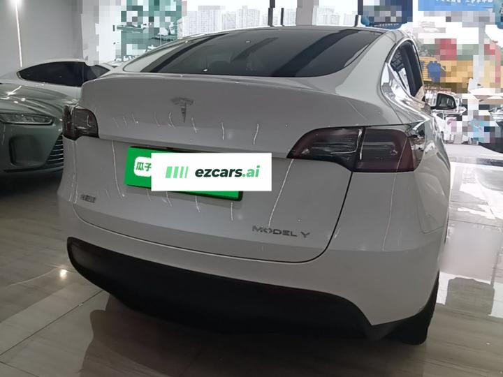 Model Y 2022 Facelift Long Range AWD photo 3