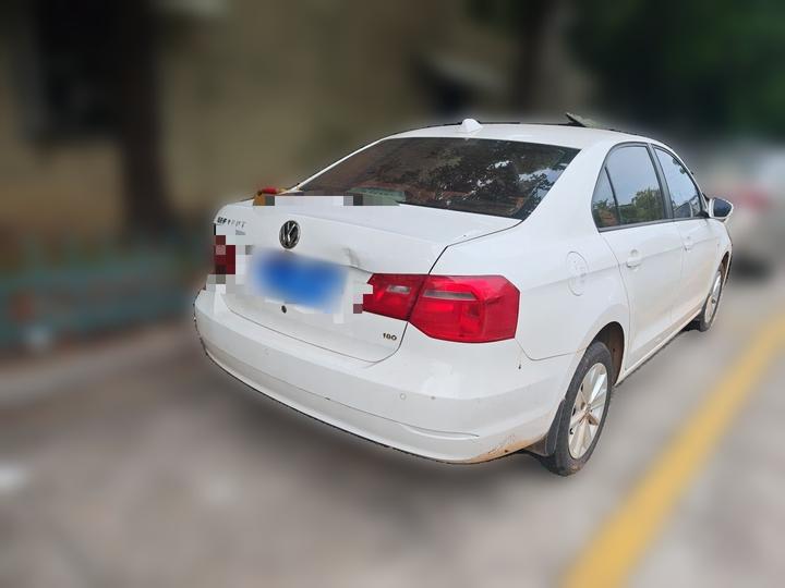 2015 1.6L MT Comfort photo 4