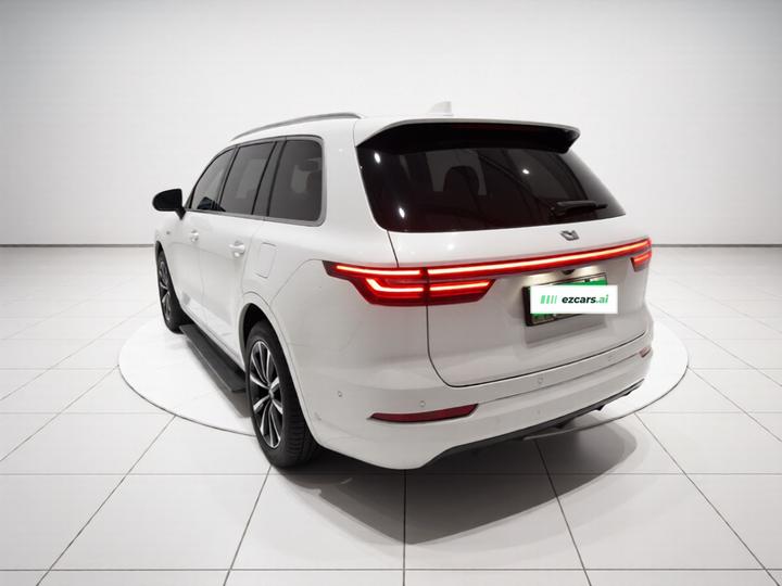 Li Auto ONE 2021 EREV 6-Seater photo 4