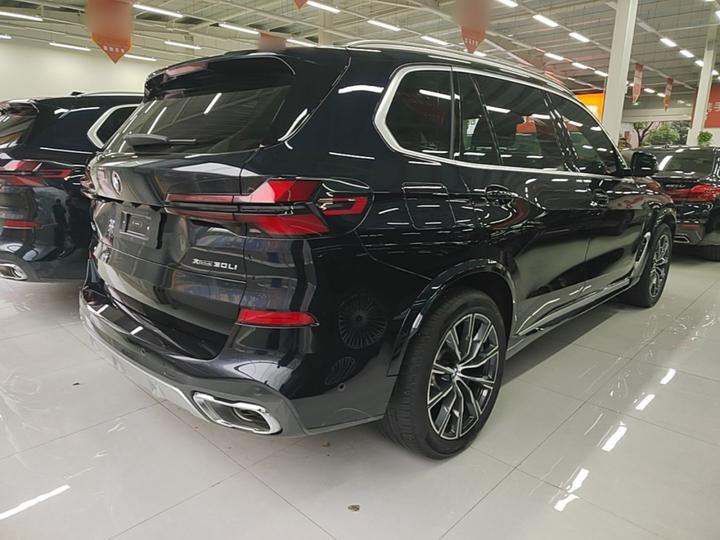 X5 2023 xDrive 30Li M Sport Package photo 4