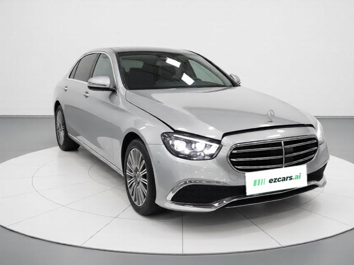 E-Class 2021 E 300 L Premium photo 3