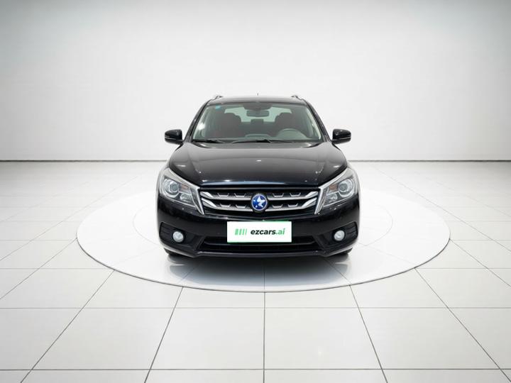 T70 2016 1.6L MT photo 2