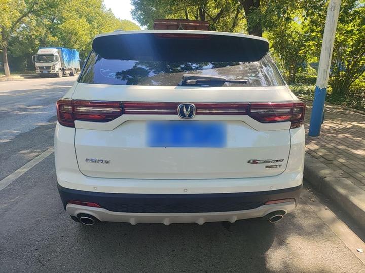 CS35PLUS 2019 1.4T DCT photo 5
