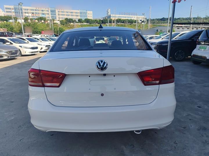 Santana 2015 1.6L MT photo 3