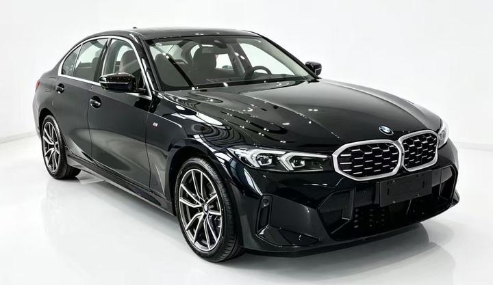 3 Series 2026 325i M Sport Package photo 3