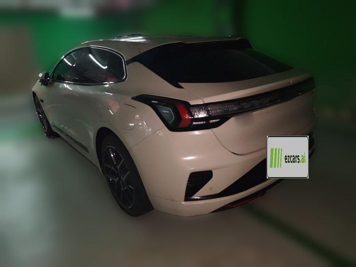 001 2026 95 AWD Max photo 4