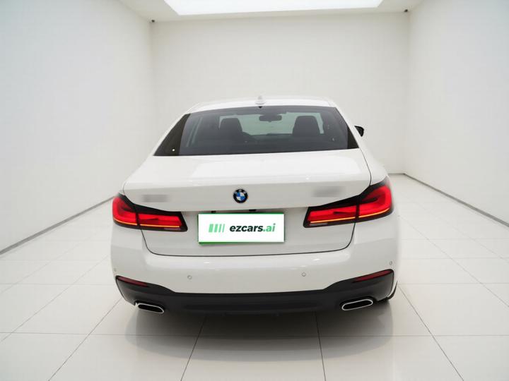 5 Series Imported 2022 Facelift 525i M Sport Package photo 5