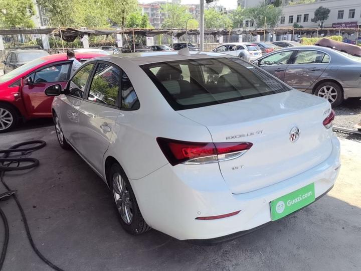 Excelle 2019 15T DCT Elite China VI photo 4