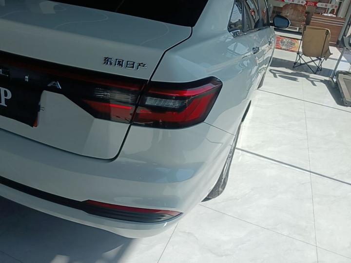 D60 2023 PLUS 1.6L XL CVT photo 7
