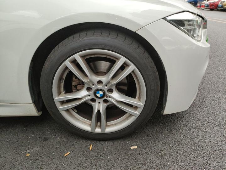 3 Series 2019 320Li M Sport Package photo 8