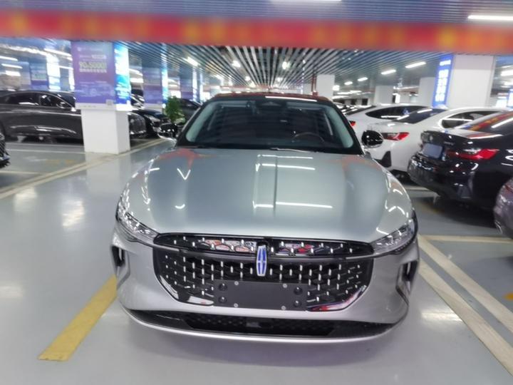 Z 2024 2.0T RWD Hybrid photo 2